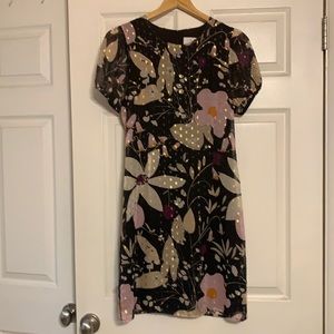 Julie Brown, sze 6, floral with gold, sheath dress